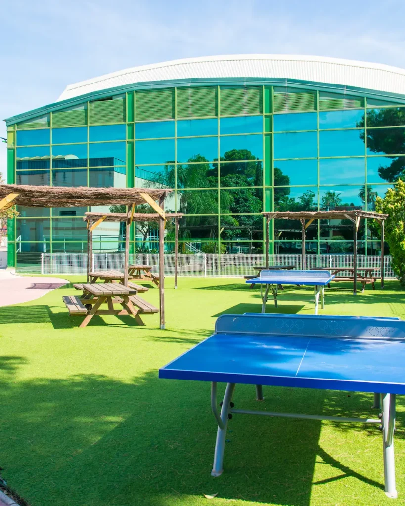 Mesas de ping pong en Iale Sport Center.