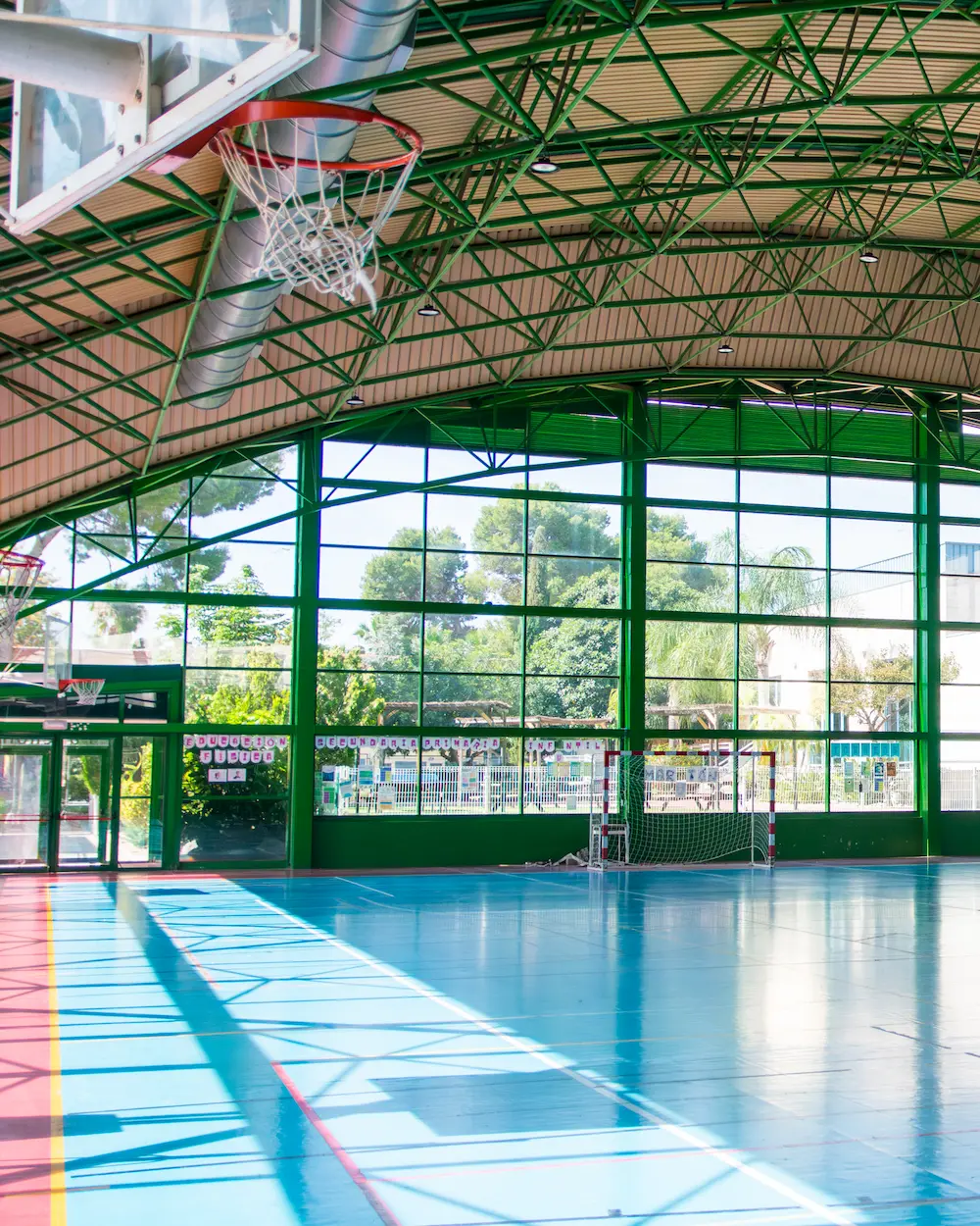 Pabellón multideportivo