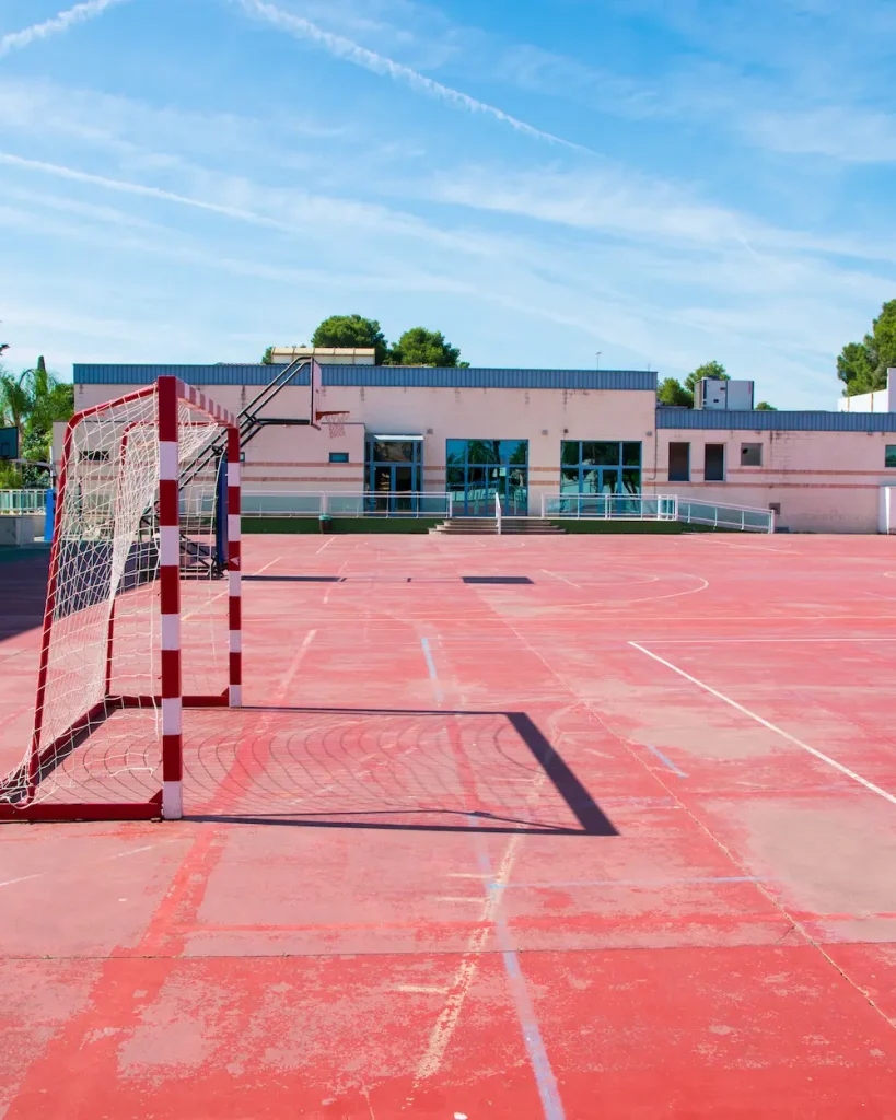 Campo de fútbol y canchas en Iale Sport Center.
