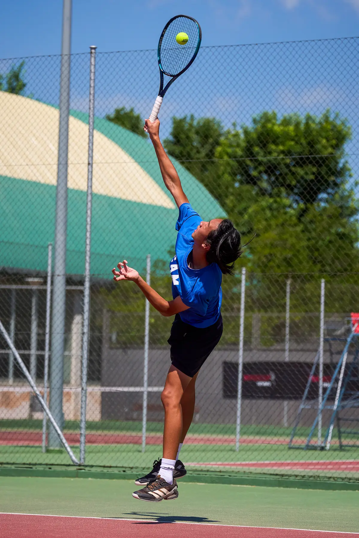 Saque de tenis.